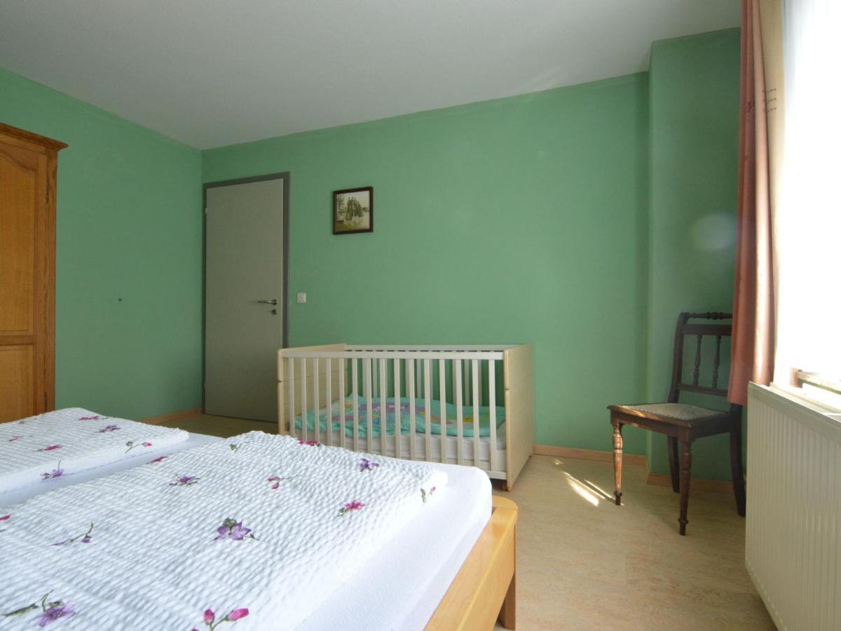 Traditional Holiday Home In B Tgenbach With Sauna ビュートゲンバッ エクステリア 写真