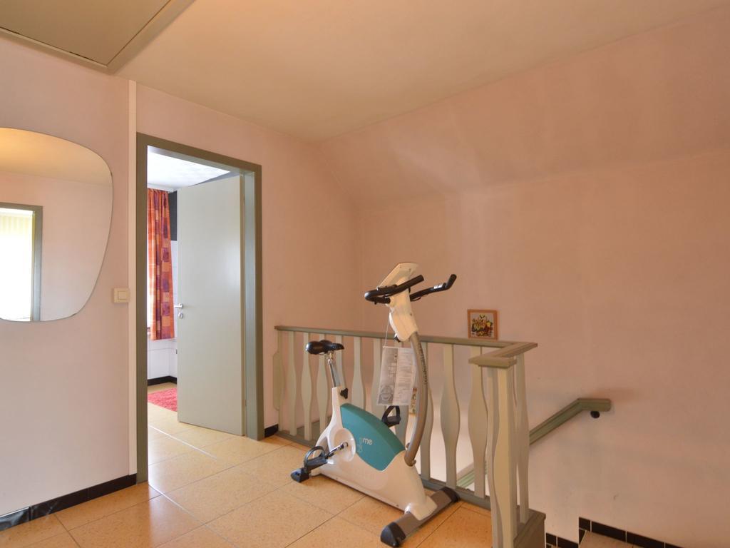 Traditional Holiday Home In B Tgenbach With Sauna ビュートゲンバッ エクステリア 写真